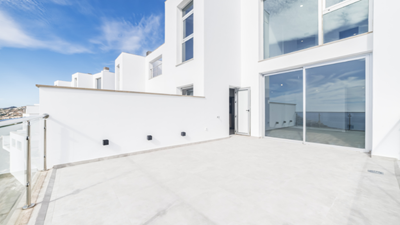 2 Bedroom, 2 Bathroom Home property - Image 1