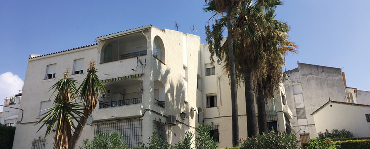 Three-bedroom flat in Estepona