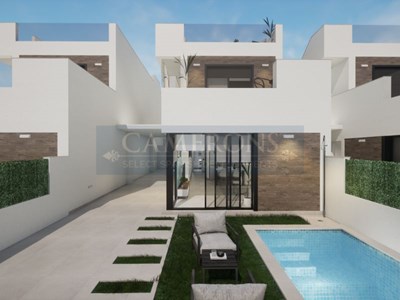 3 Bedroom Villa property - Image 1