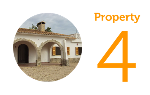 Property 4 Three-bed house in Puerto Alcudia